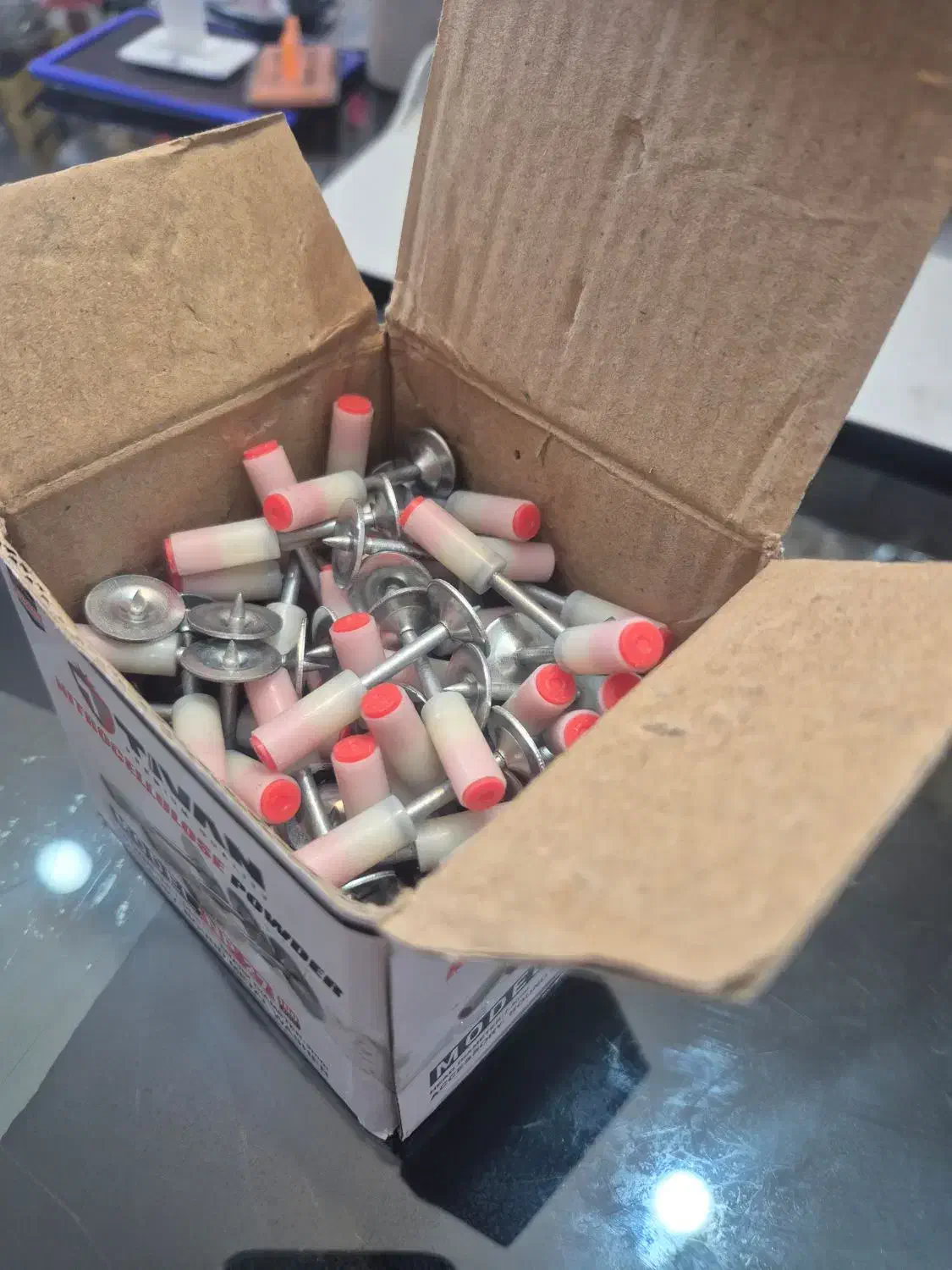 میخ و چاشنی منگنه کوب دستی میخکوب|ابزارآلات|کیش, |دیوار