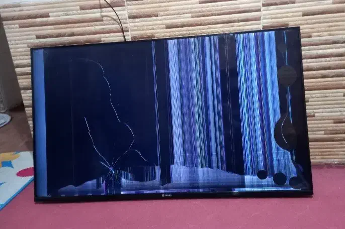 تلوزیون اسنوا ۵۵ اینچ|تلویزیون و پروژکتور|تهران, دکتر هوشیار|دیوار