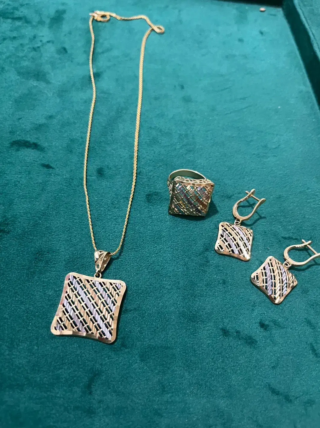 طلای نو فقط فقط ۳۰۰بالای تابلو|جواهرات|فسا, |دیوار