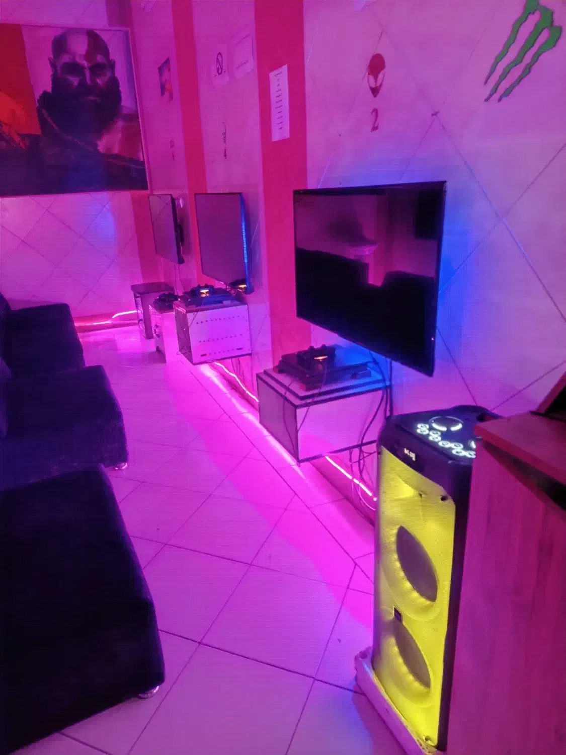 ps4 و تلویزیون|کنسول، بازی ویدئویی و آنلاین|فردیس, منظریه|دیوار