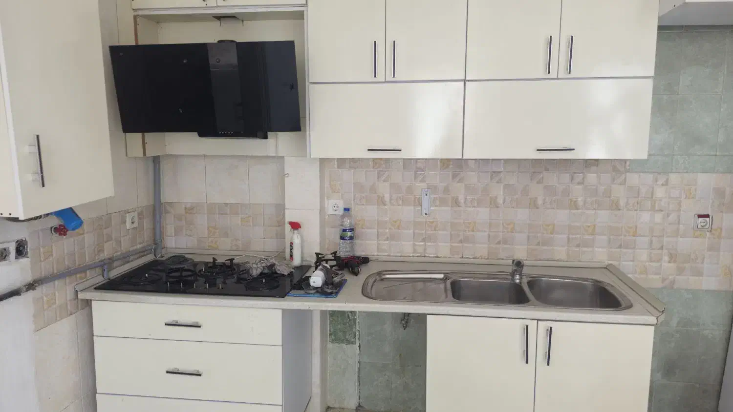 خدمات کابینت(نصب)|خدمات پیشه و مهارت|سمنان, |دیوار