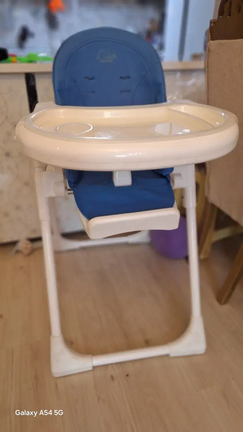 صندلی کودک|تخت و صندلی بچه|رشت, بازار|دیوار