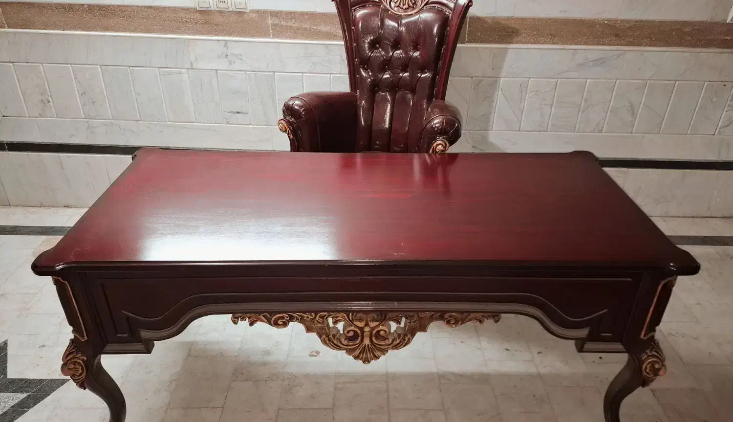 ست میز و صندلی مدیریتی|مبلمان اداری|کاشان, باهنر|دیوار