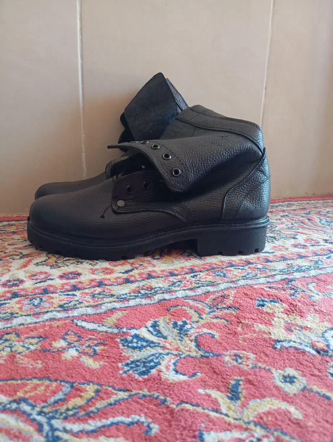 پوتین سربازی سایز42|کیف، کفش، کمربند|جهرم, |دیوار