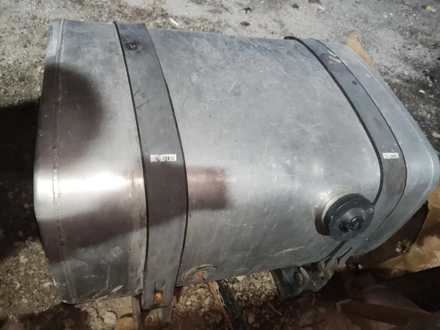 باک گازوئیل|قطعات یدکی و لوازم جانبی|باوی, |دیوار