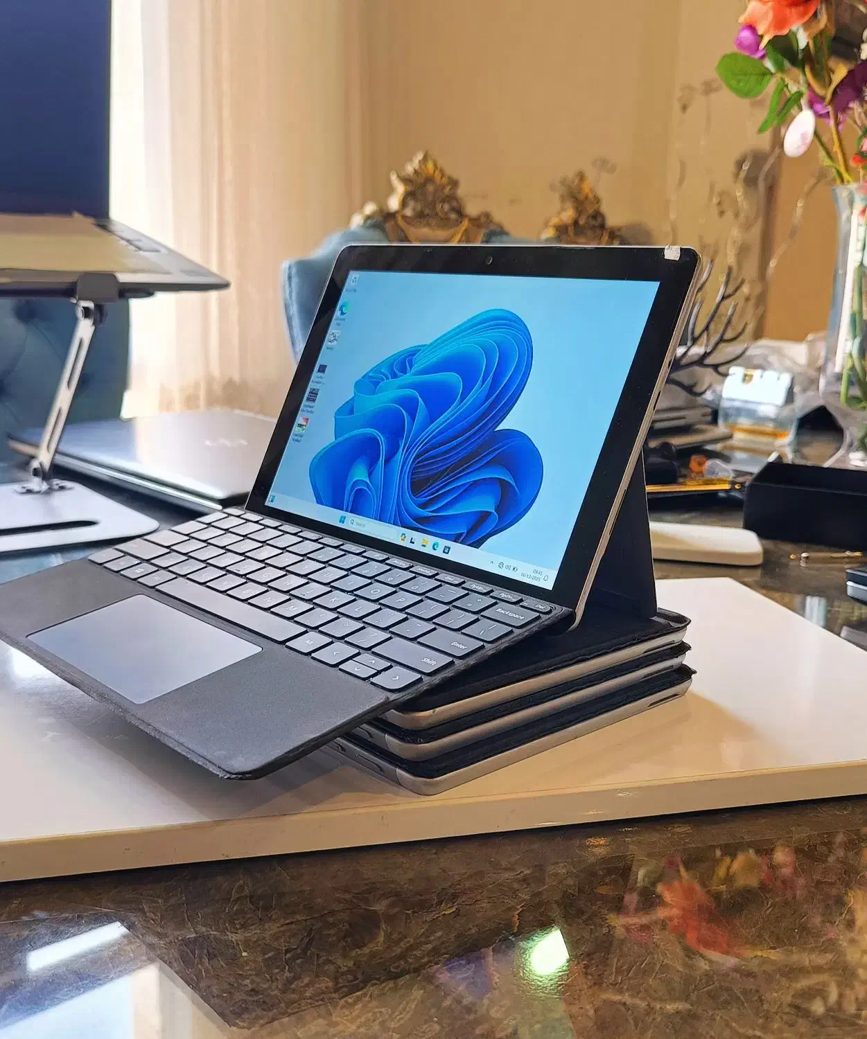 مینی لپتاپ تبلت Surface + ویندوز11 + کیبورد +شارژر|رایانه همراه|ارومیه, |دیوار