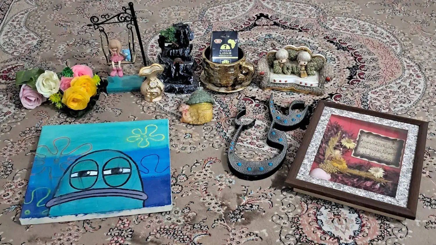 همش ۳۰۰|مجسمه، تندیس، ماکت|قم, باغ شریفی|دیوار