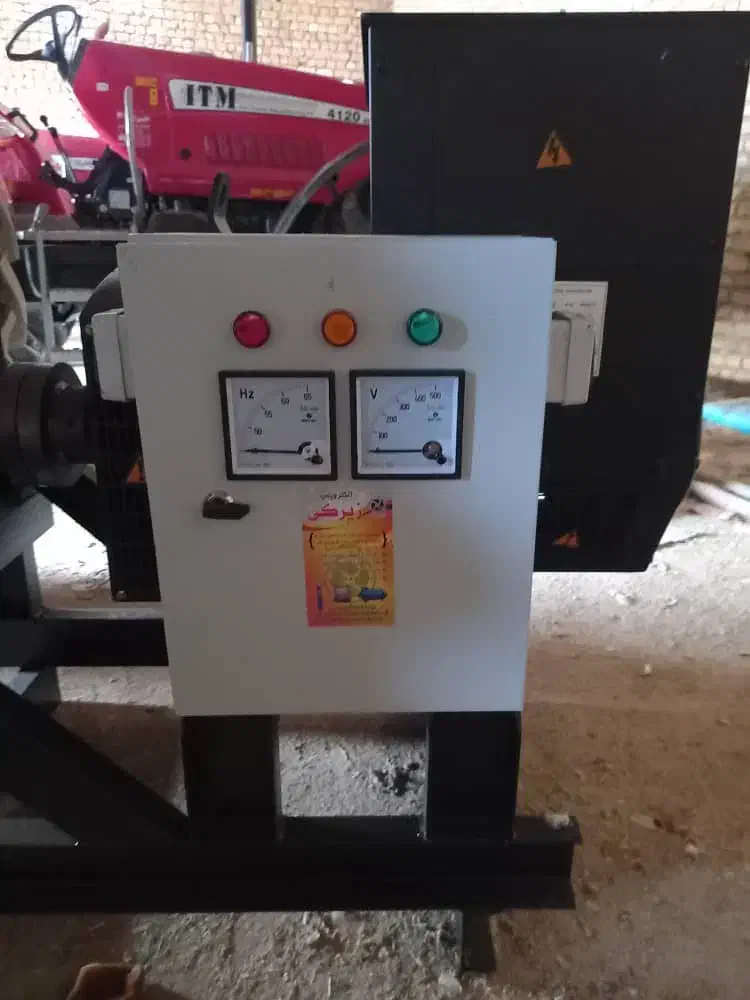 موتوربرق  ژنراتور تراکتوری دیزل ژنراتور پرکنز 50کا|ماشین‌آلات صنعتی|سردرود, |دیوار