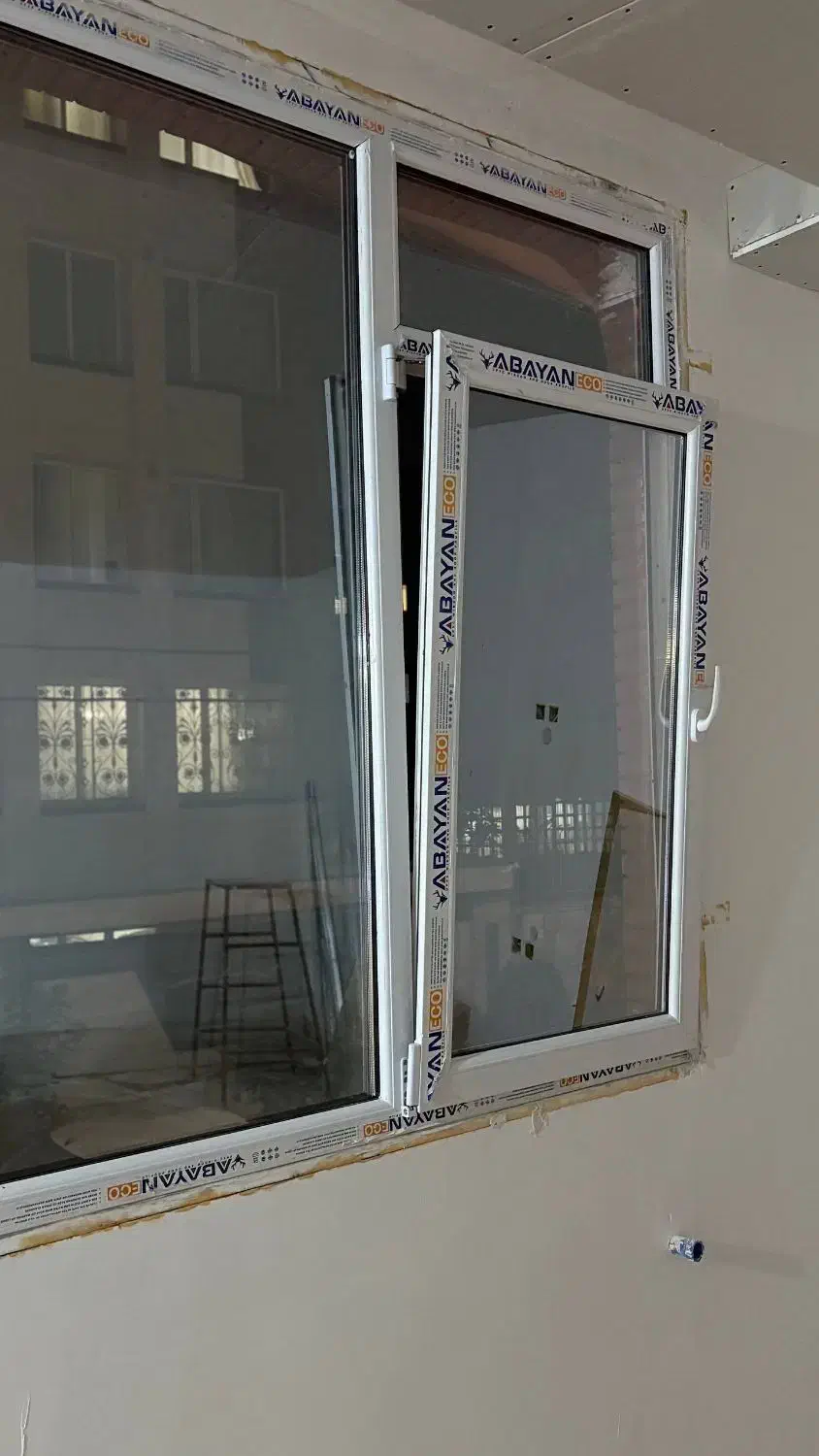 درب و پنجره upvc|خدمات پیشه و مهارت|اراک, |دیوار
