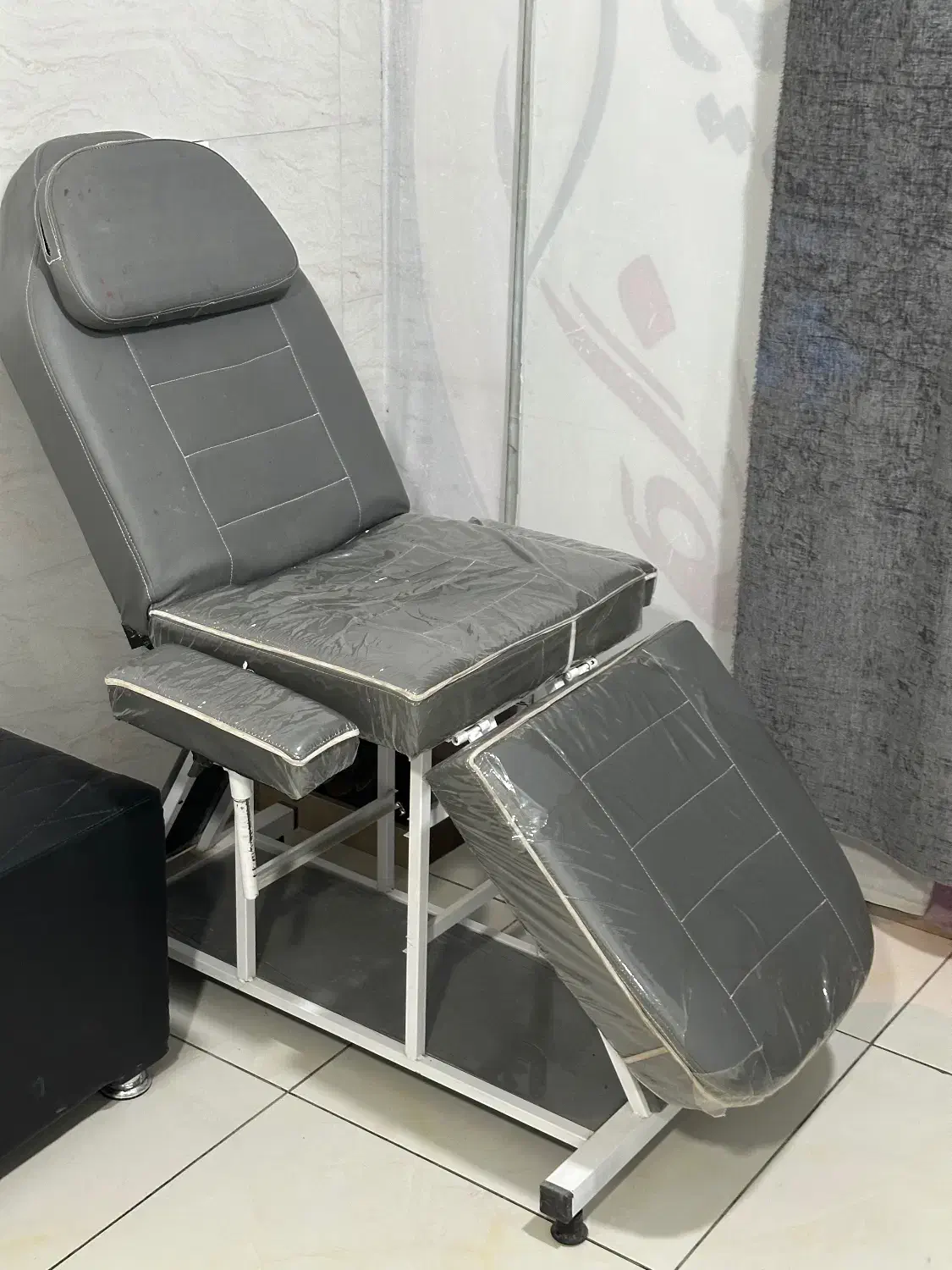 صندلی کوتاهی تخت ۳کاره|آرایشگاه و سالنهای زیبایی|سرپل ذهاب, |دیوار