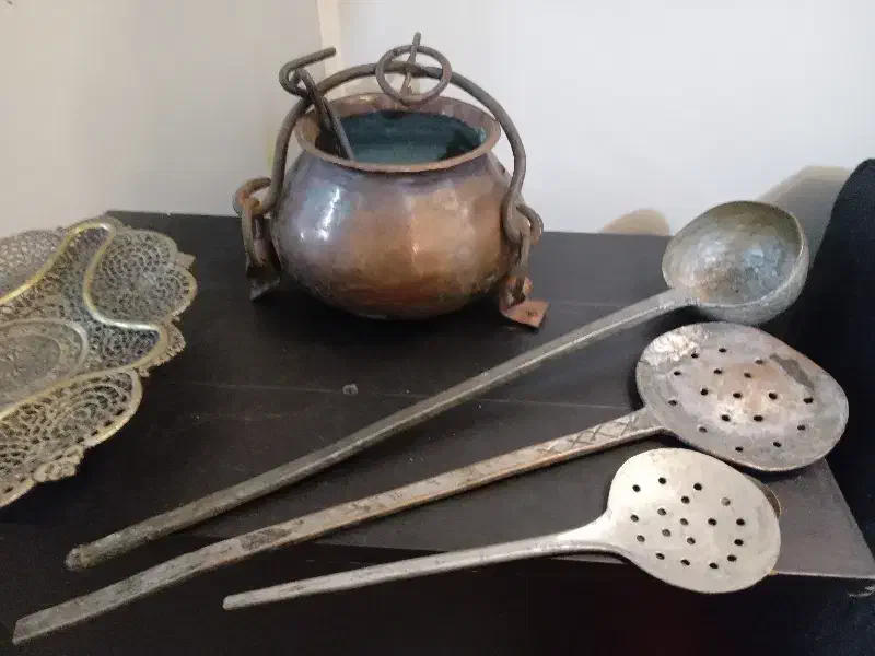 لوازم عتیقه قدیمی ، مسی ،منبت شبکه، ورشو ،منقل تک|کلکسیون اشیاء عتیقه|تهران, بهار|دیوار