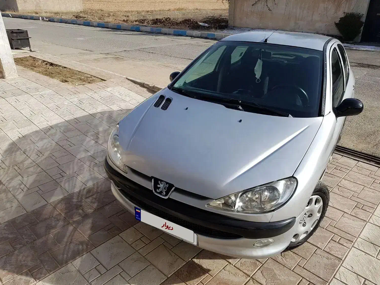 ۲۰۶ نقرای مدل ۸۳ سالم|خودرو سواری و وانت|چهارباغ, |دیوار