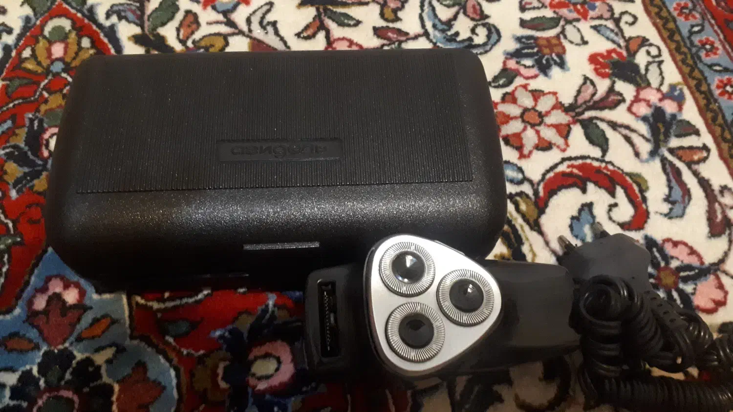 ریش تراش سه تیغه روسی|آرایشی، بهداشتی، درمانی|اراک, |دیوار