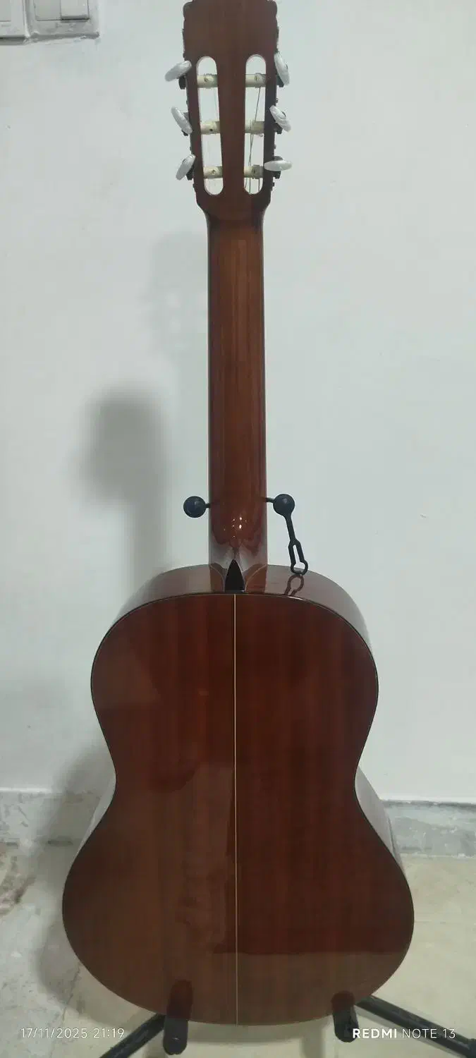 گیتار کلاسیک AK30 ژاپن.|گیتار، بیس، امپلیفایر|رشت, رودبارتان|دیوار