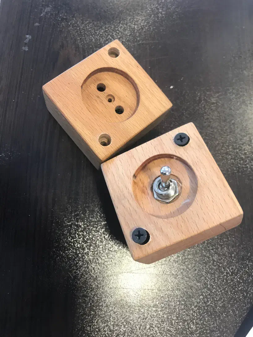 کلید و پریز فانتزی روکار تمام چوب|صنایع دستی و سایر لوازم تزئینی|دماوند, دماوند|دیوار