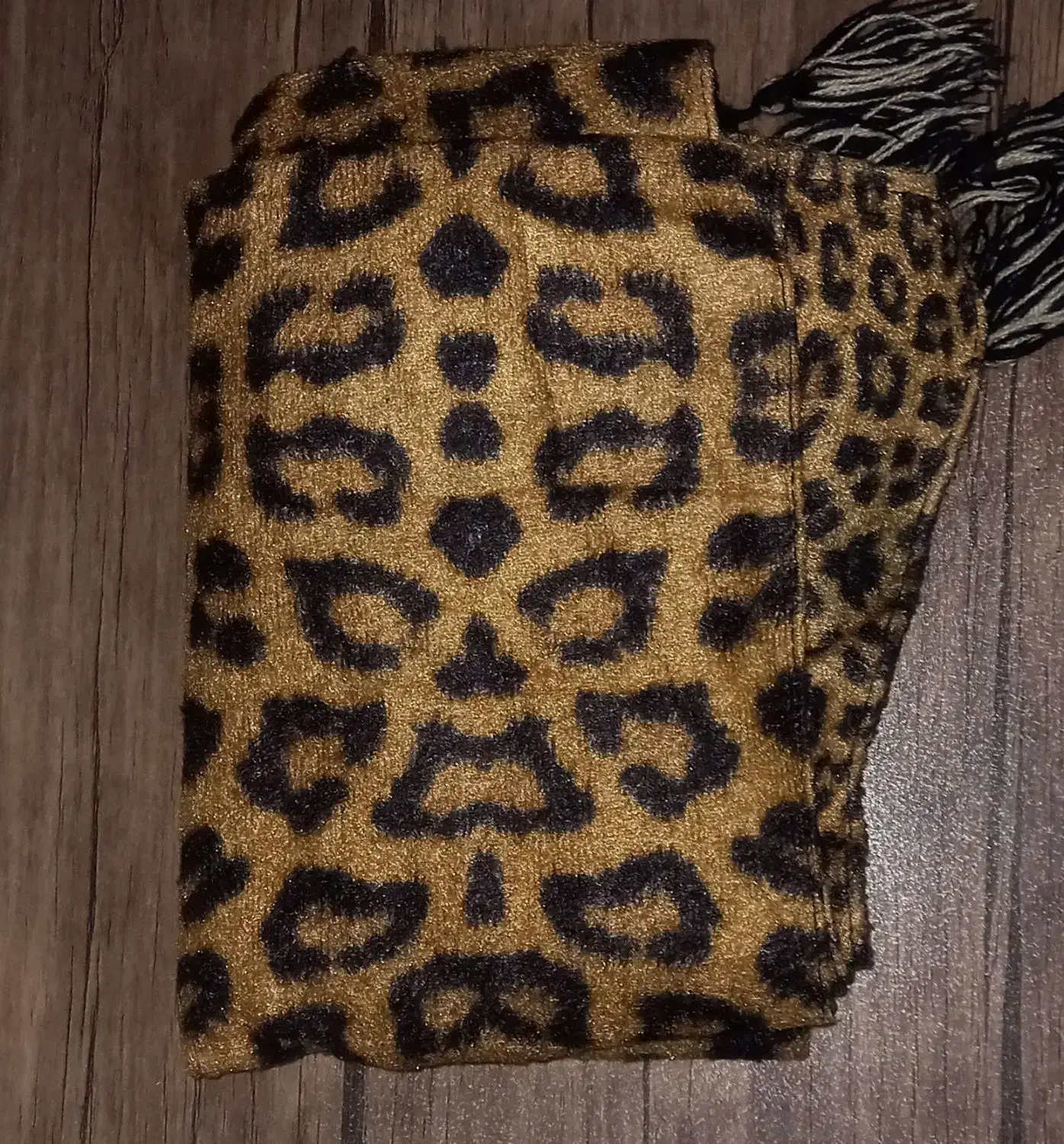 ۲۵ عدد سال و روسری|لباس|ری, سیزده آبان|دیوار