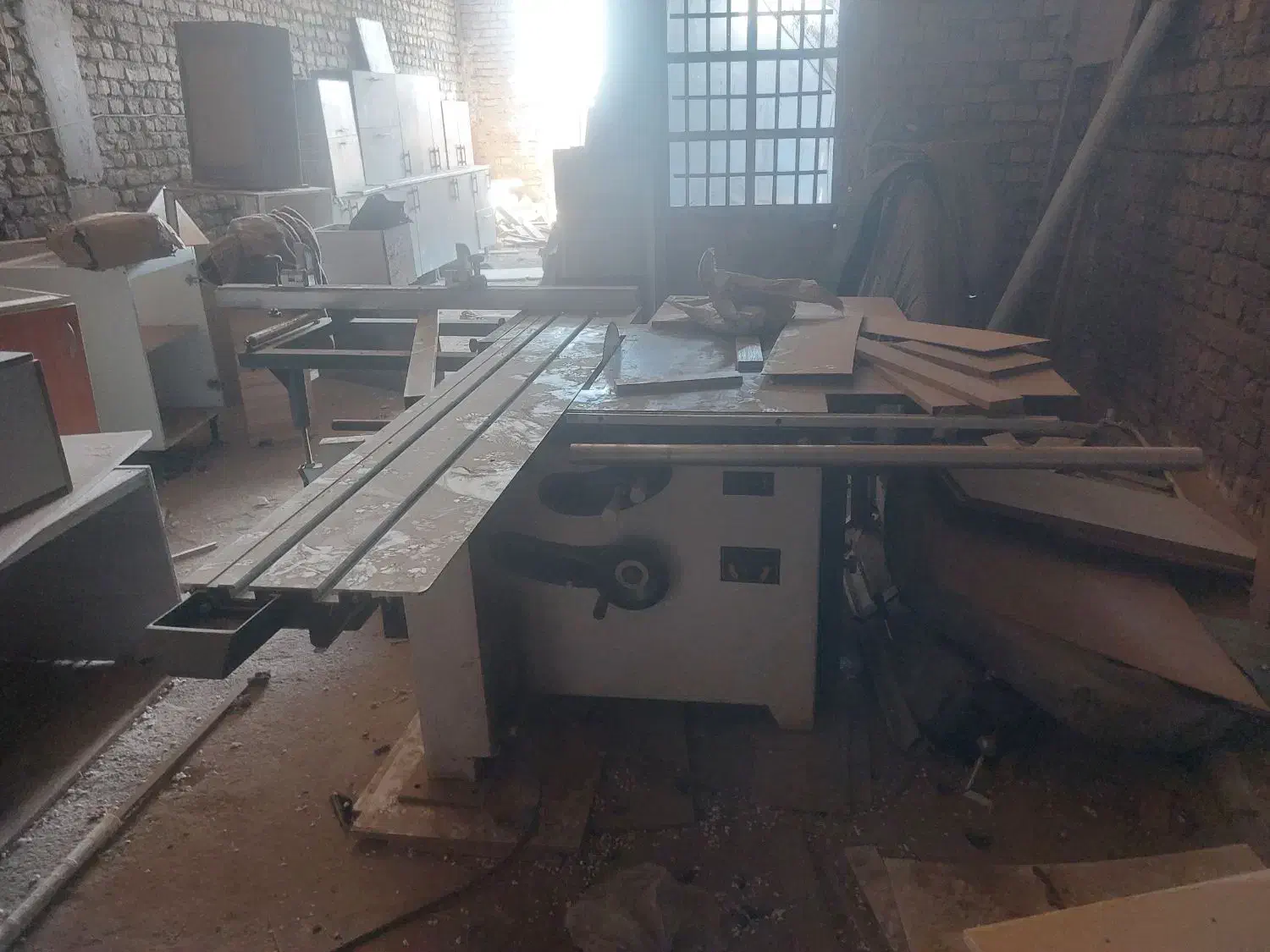 دور کن همراه با مکنده برش ام دی|ماشین‌آلات صنعتی|قم, کاسه گران|دیوار