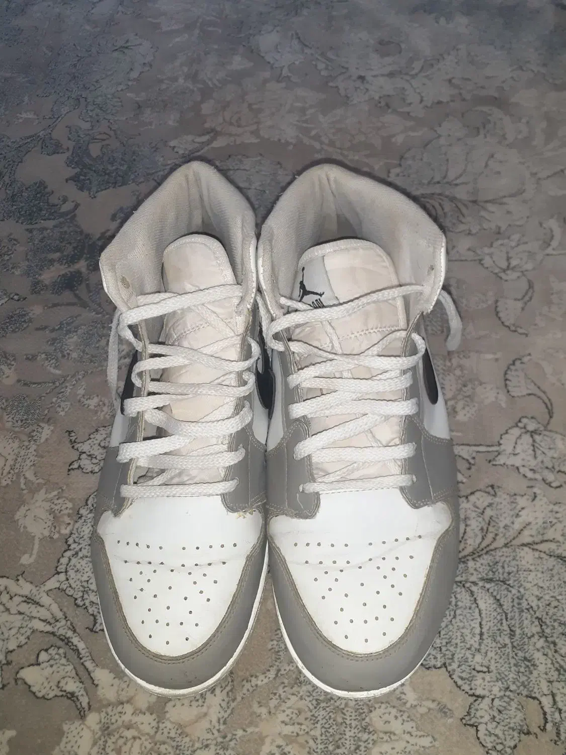 کفش جردن شماره ۴۰|کیف، کفش، کمربند|آشخانه, |دیوار