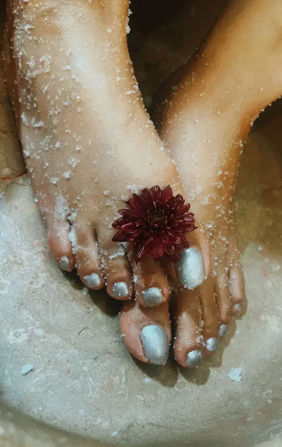 پدیکور با قیمتی مناسب|خدمات آرایشگری و زیبایی|رشت, معلم|دیوار