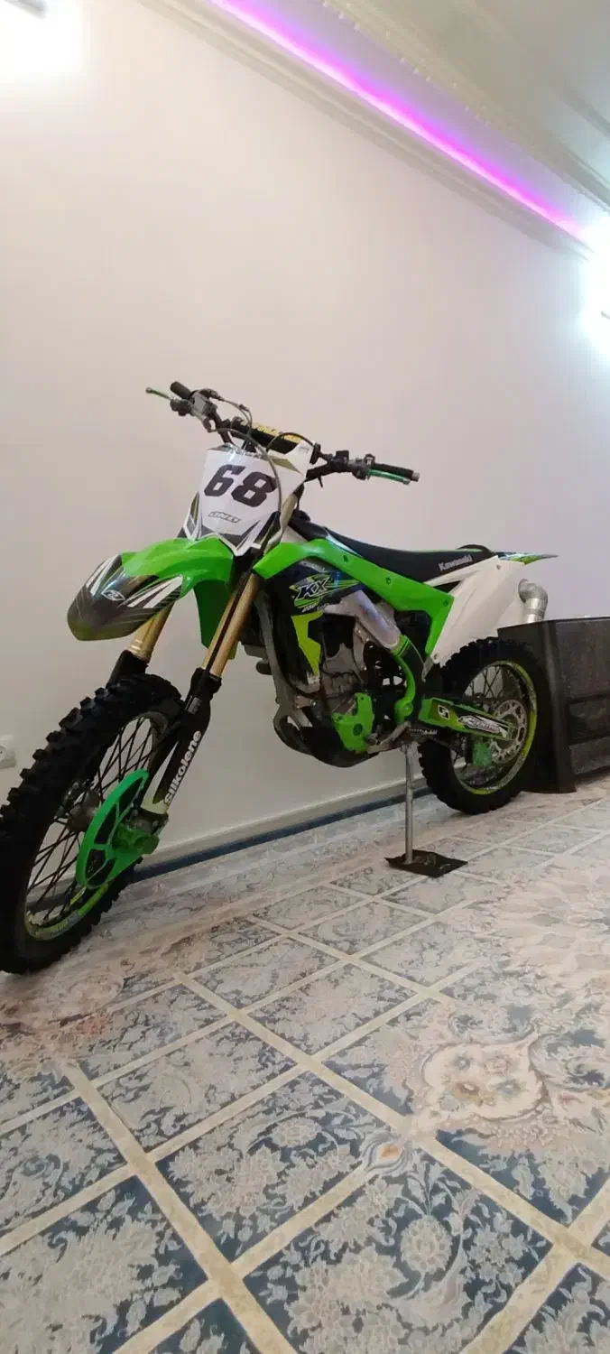 وای زد ،کاوازاکی kxf250 مدل 2019 (فول لوازم)|موتورسیکلت|تهران, آبشار|دیوار