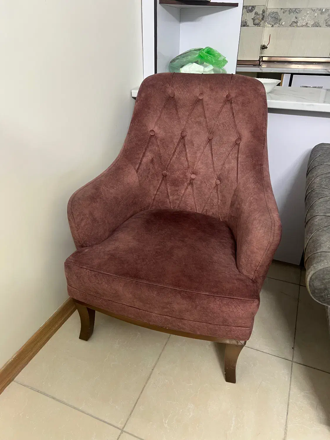 راحتی چستر ۷نفره خیلی محکم|مبلمان خانگی و میز عسلی|تهران, مینای شمالی (مخبر)|دیوار