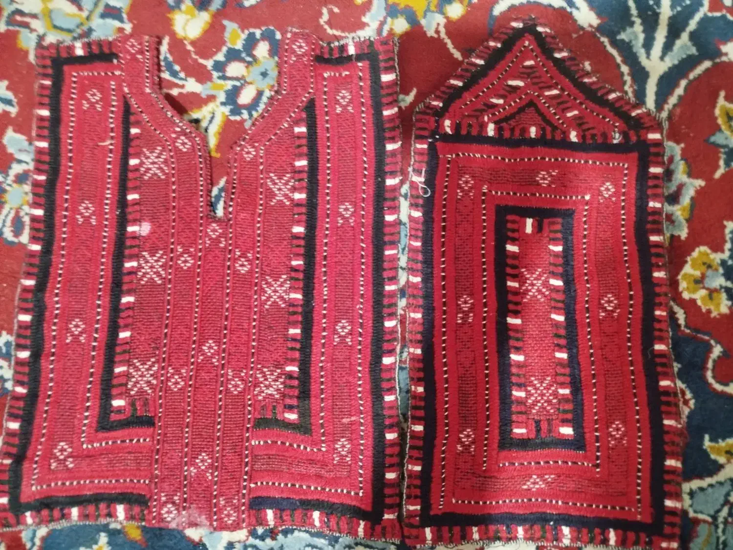 زیر استین|لباس|زاهدان, |دیوار