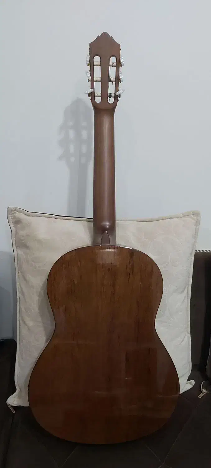 گیتار یاماها سی۷۰|گیتار، بیس، امپلیفایر|مشهد, هفده شهریور|دیوار