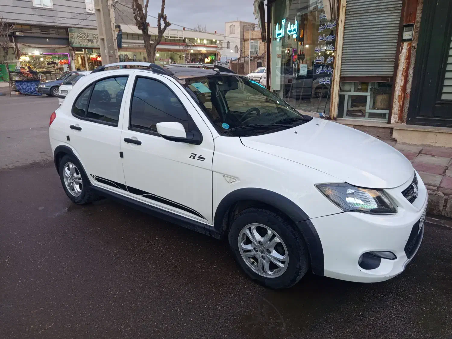 کوئیک R|خودرو سواری و وانت|قزوین, |دیوار