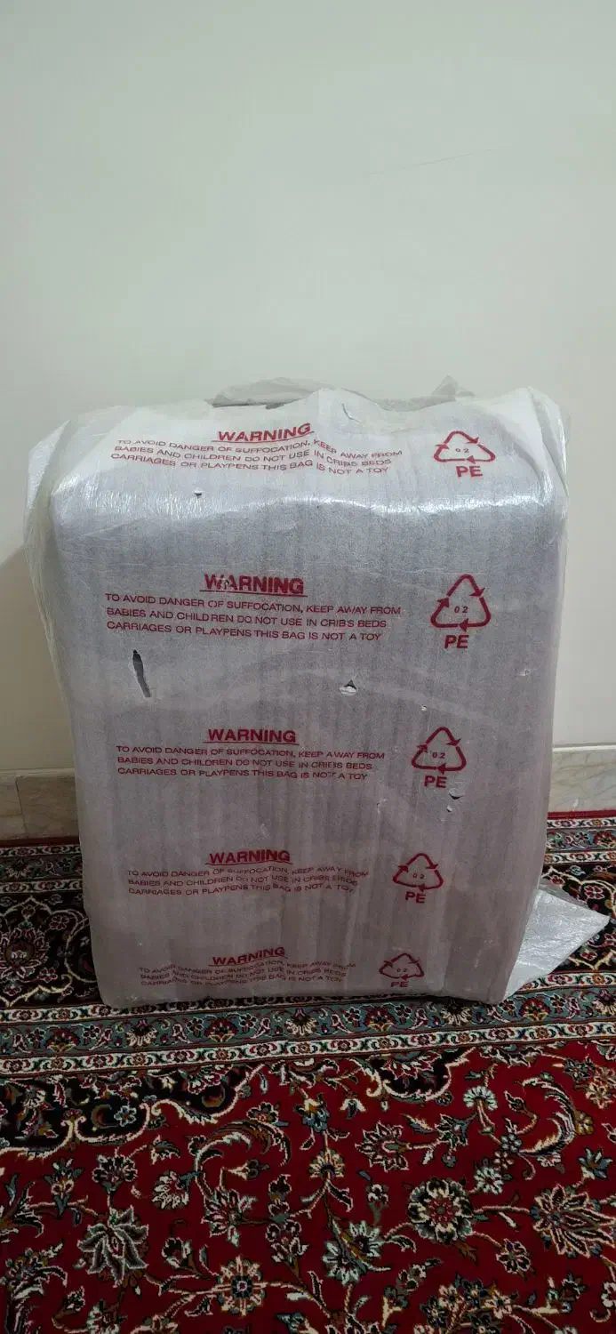 چمدان خارجی سایز بزگ|کیف، کفش، کمربند|خمینیشهر, |دیوار