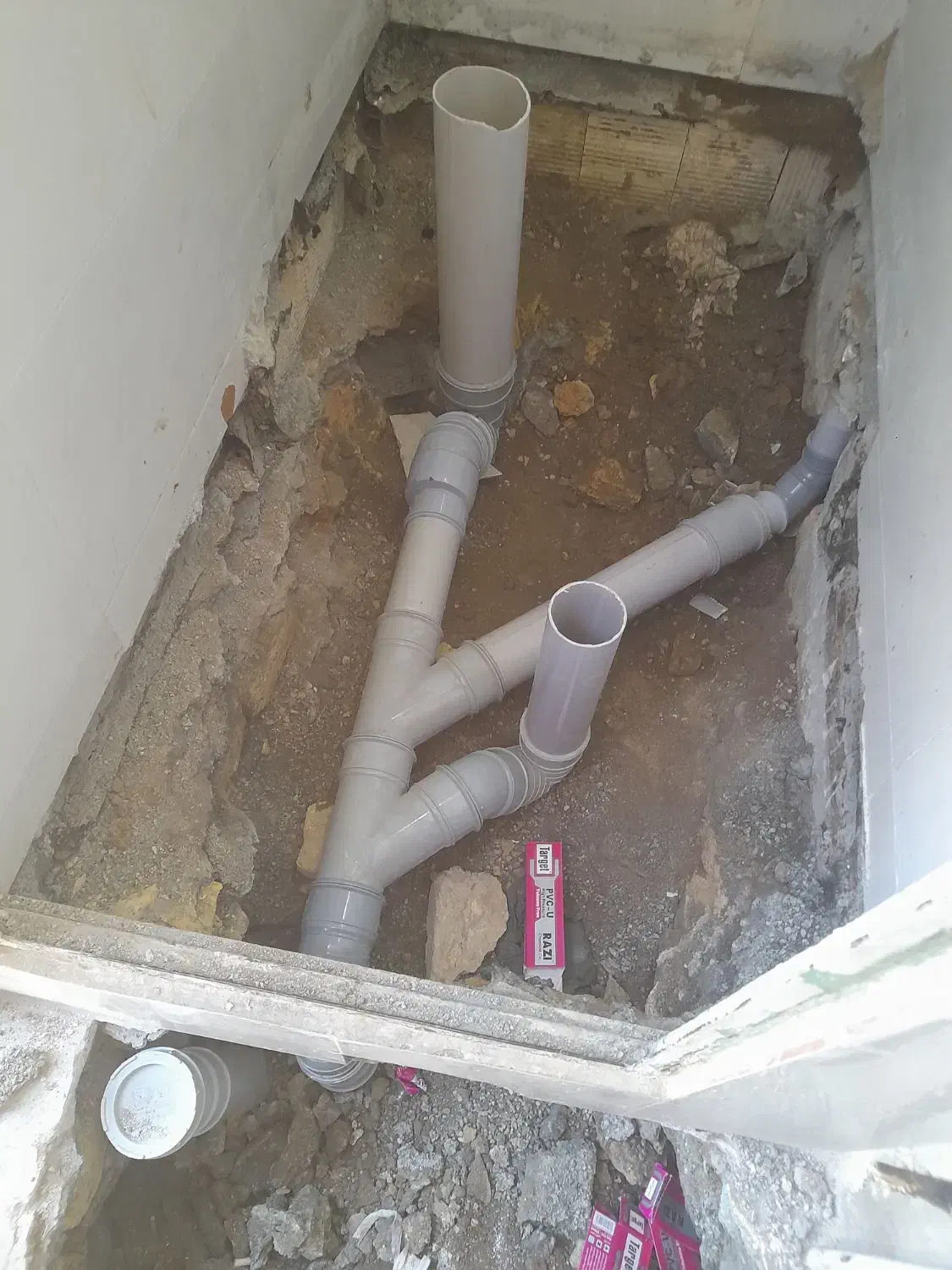 حفاری چاه ارت ولوله کشی آب وفاضلاب|خدمات پیشه و مهارت|کرمانشاه, |دیوار