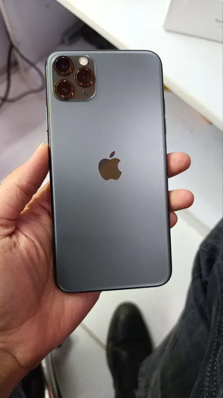 11pro max|موبایل|ایلام, |دیوار