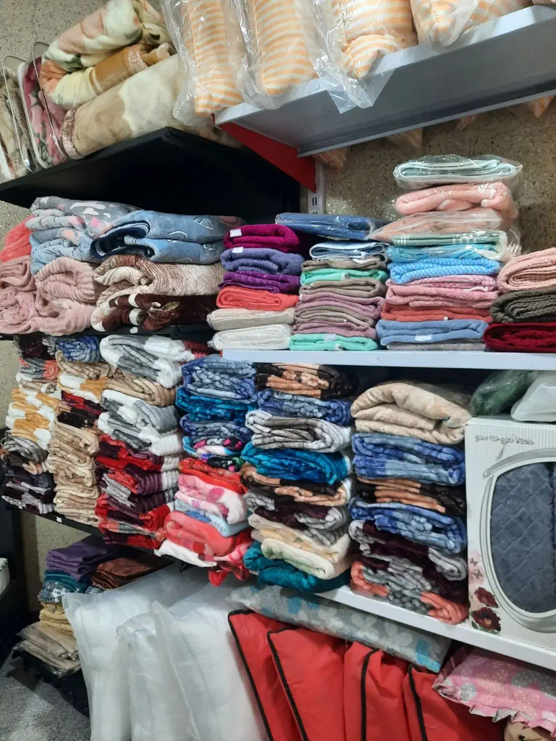 قفسه فروشگاه قفسه ویترینی قفسه فلزی ایستاده|فروشگاه و مغازه|محمدشهر, محمدشهر|دیوار