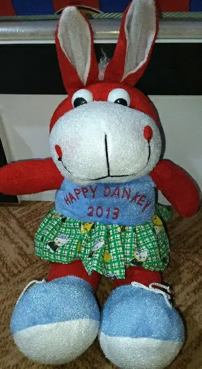 عروسک|اسباب‌بازی بچه|کرمانشاه, |دیوار