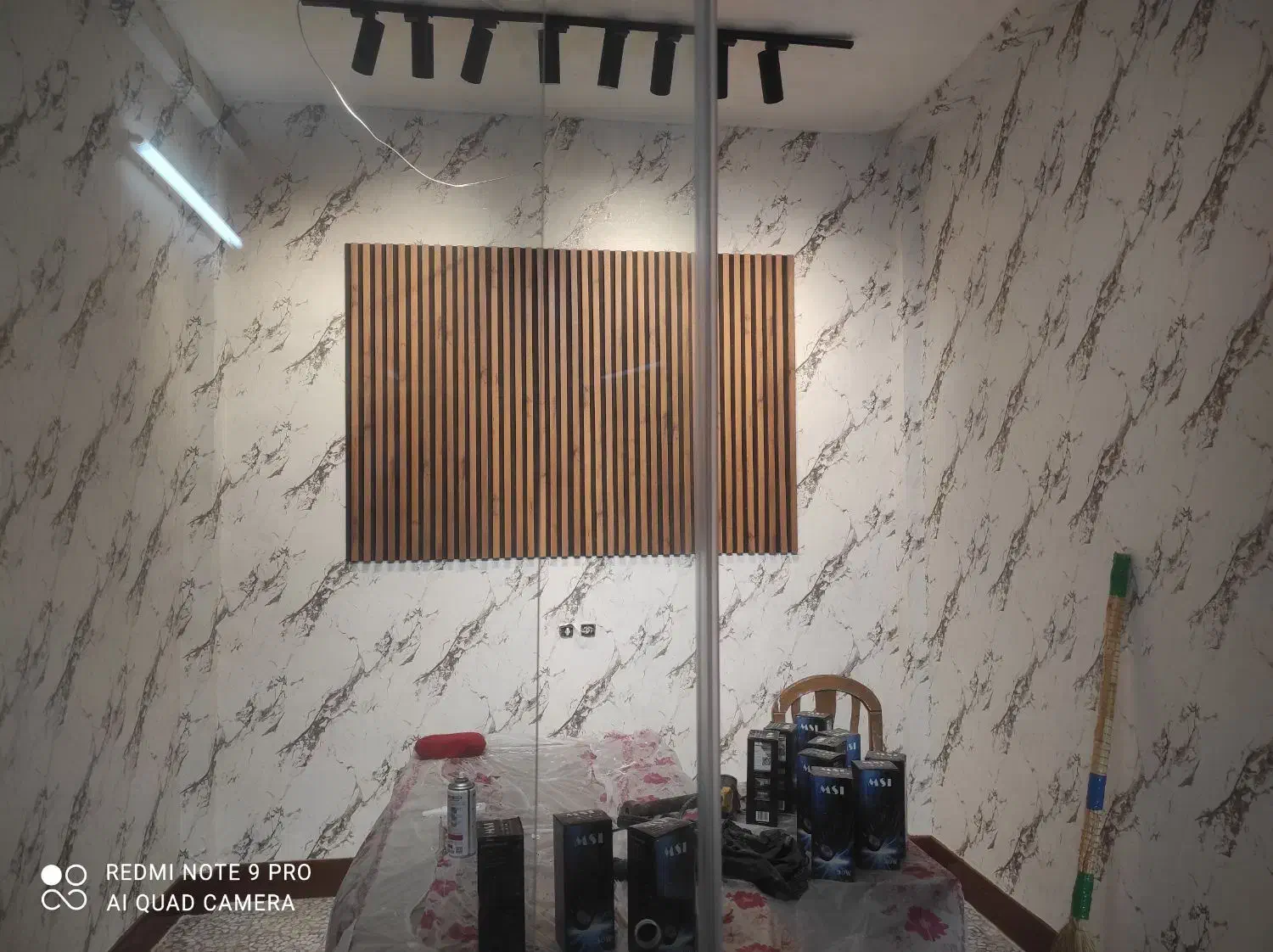 پخش کاغذدیواری واقلام دکوراسیون داخلی به قیمت عمده|خدمات پیشه و مهارت|بابل, |دیوار