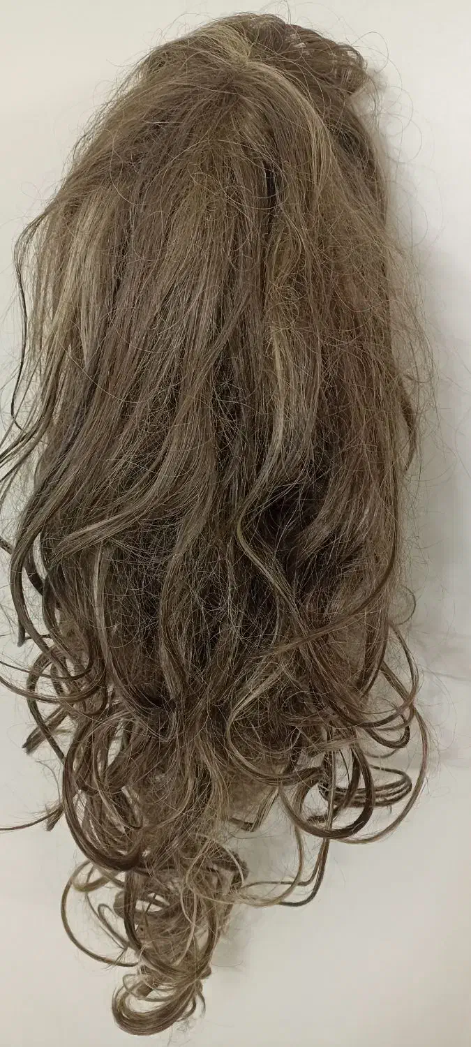 پوستیژ نو و یک عدد مو طبیعی|آرایشی، بهداشتی، درمانی|تهران, جوادیه|دیوار