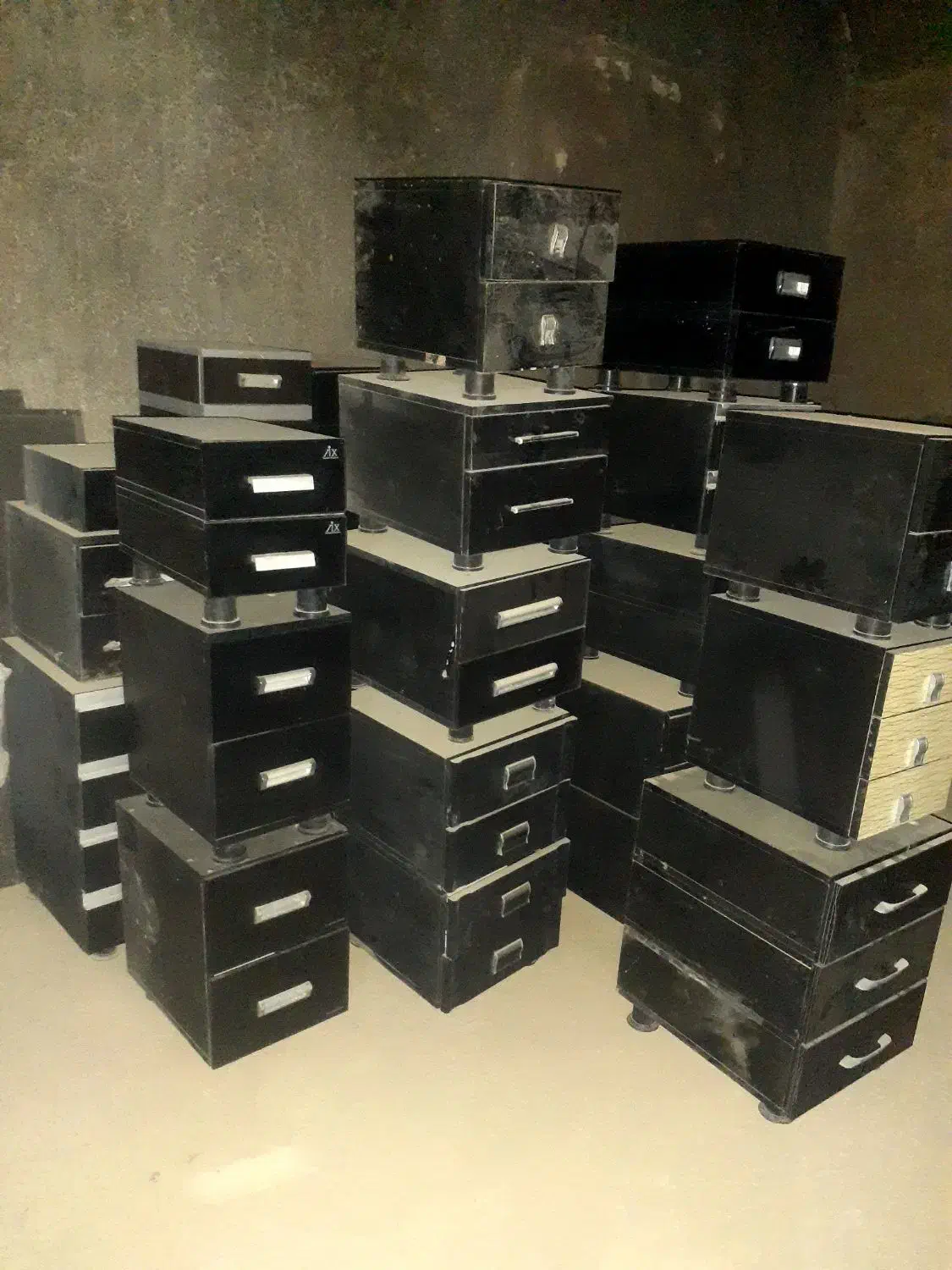 فایل کشویی|مبلمان اداری|اصفهان, برازنده|دیوار