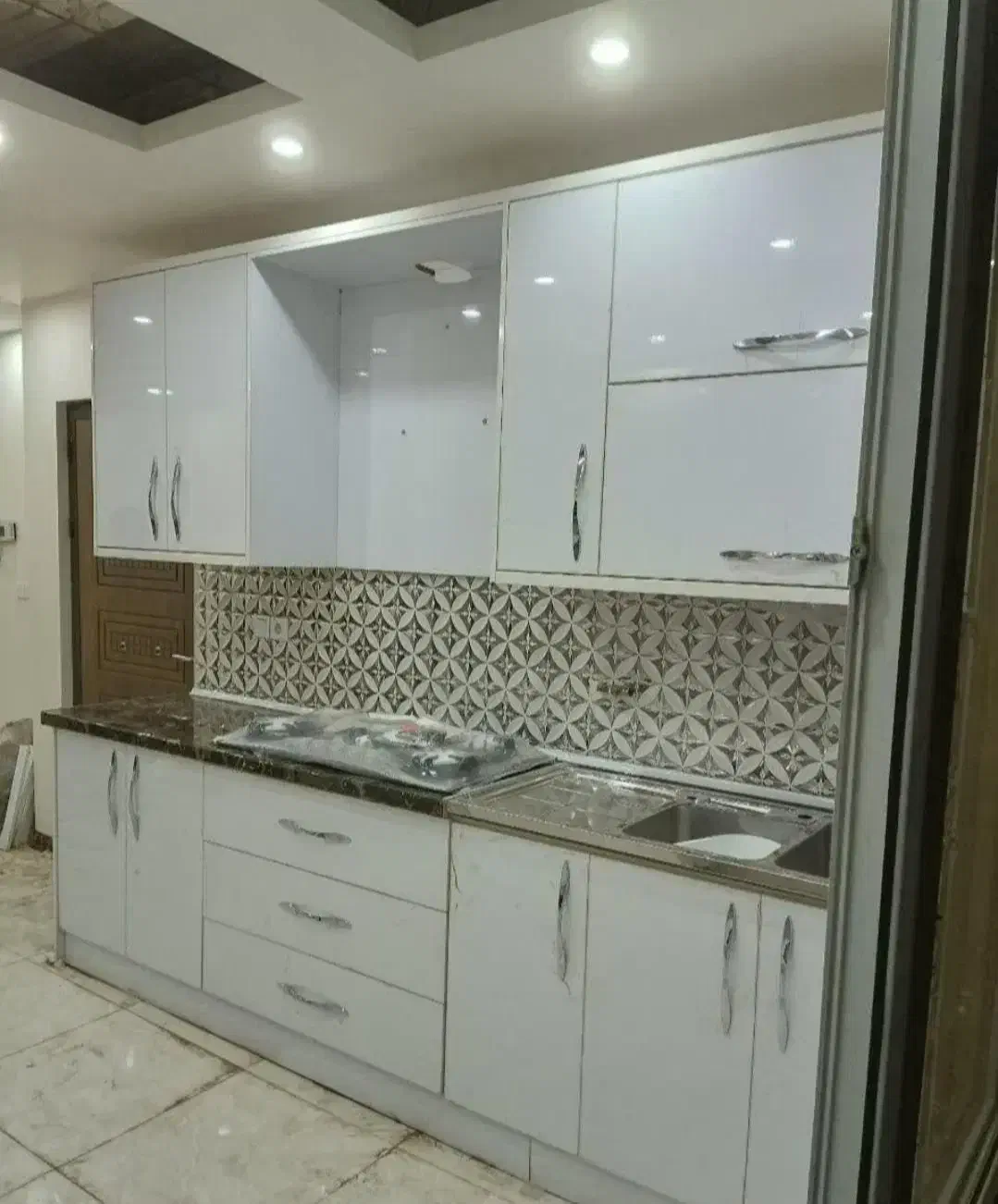 سه سوت بارگیری تخفیف کابینت پیش ساخته سفارشی  کد۵2|مصالح و تجهیزات ساختمان|شیراز, کوشک میدان|دیوار