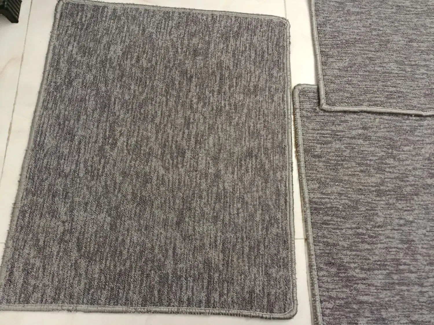 پادری پالاز نو|پادری|آبیک, |دیوار