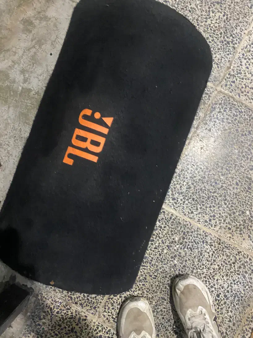 جعبه ساب|صوتی و تصویری|رشت, آب و برق|دیوار