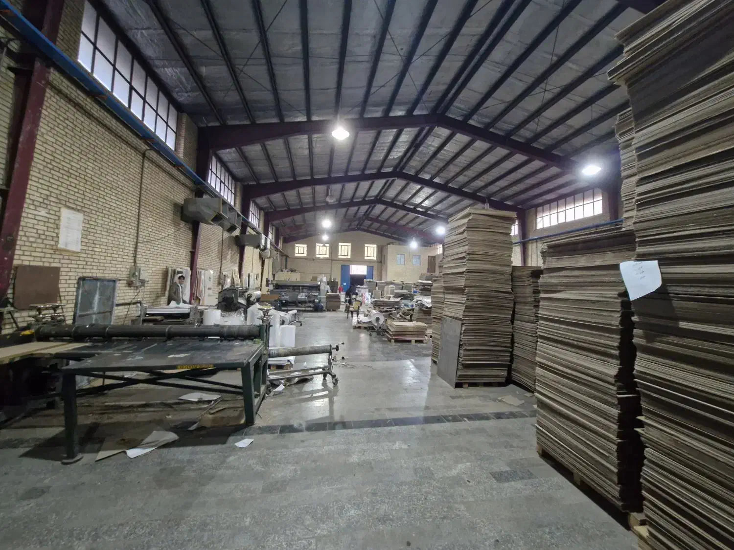 فروش ۴۶۰۰ متر کارخانه کارتن و چاپ شهرک عباس آباد|فروش دفتر صنعتی، کشاورزی، تجاری|شریفآباد, |دیوار