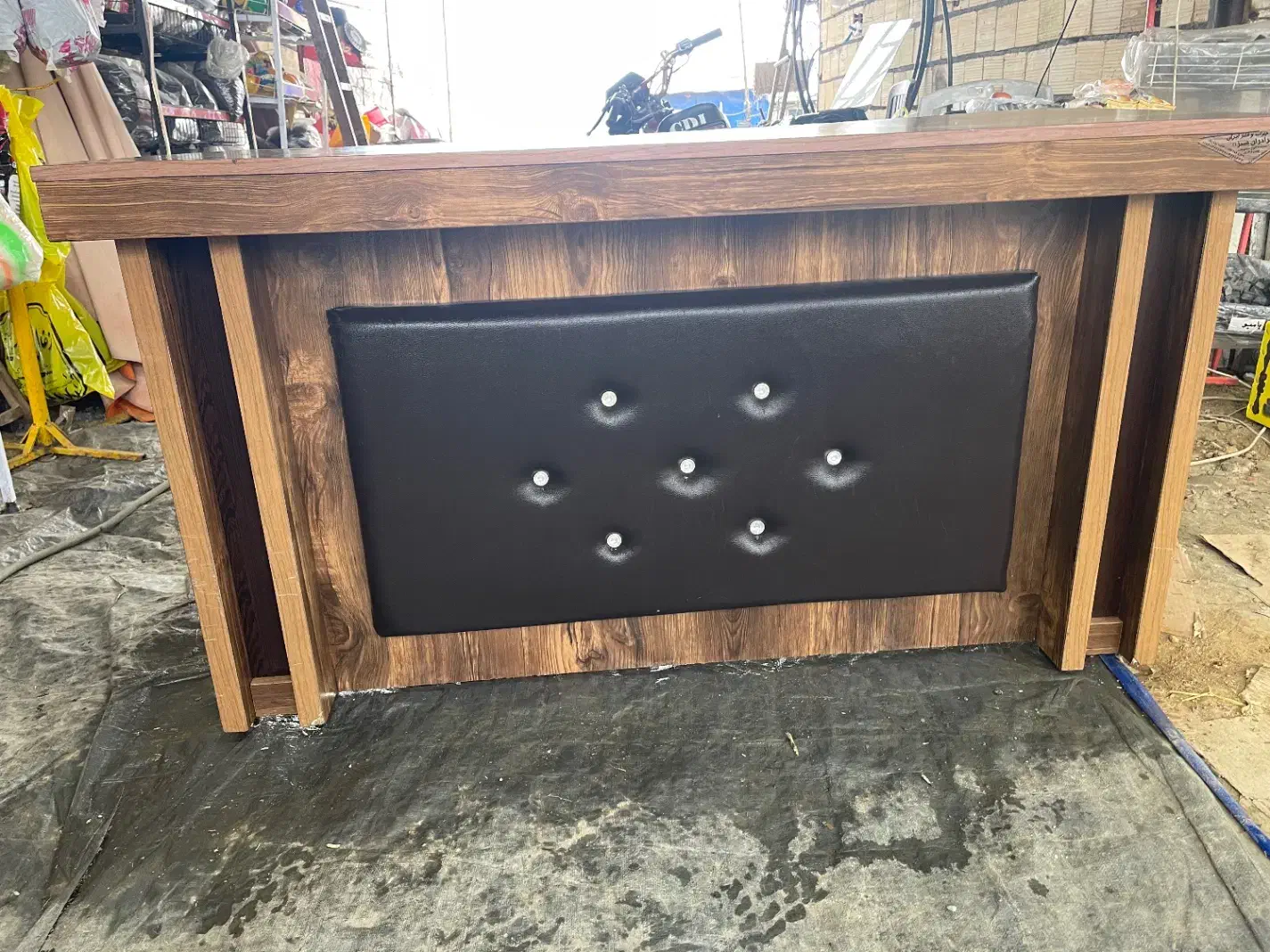 میز مدیریت با صندلی مدیریت|مبلمان اداری|فومن, |دیوار