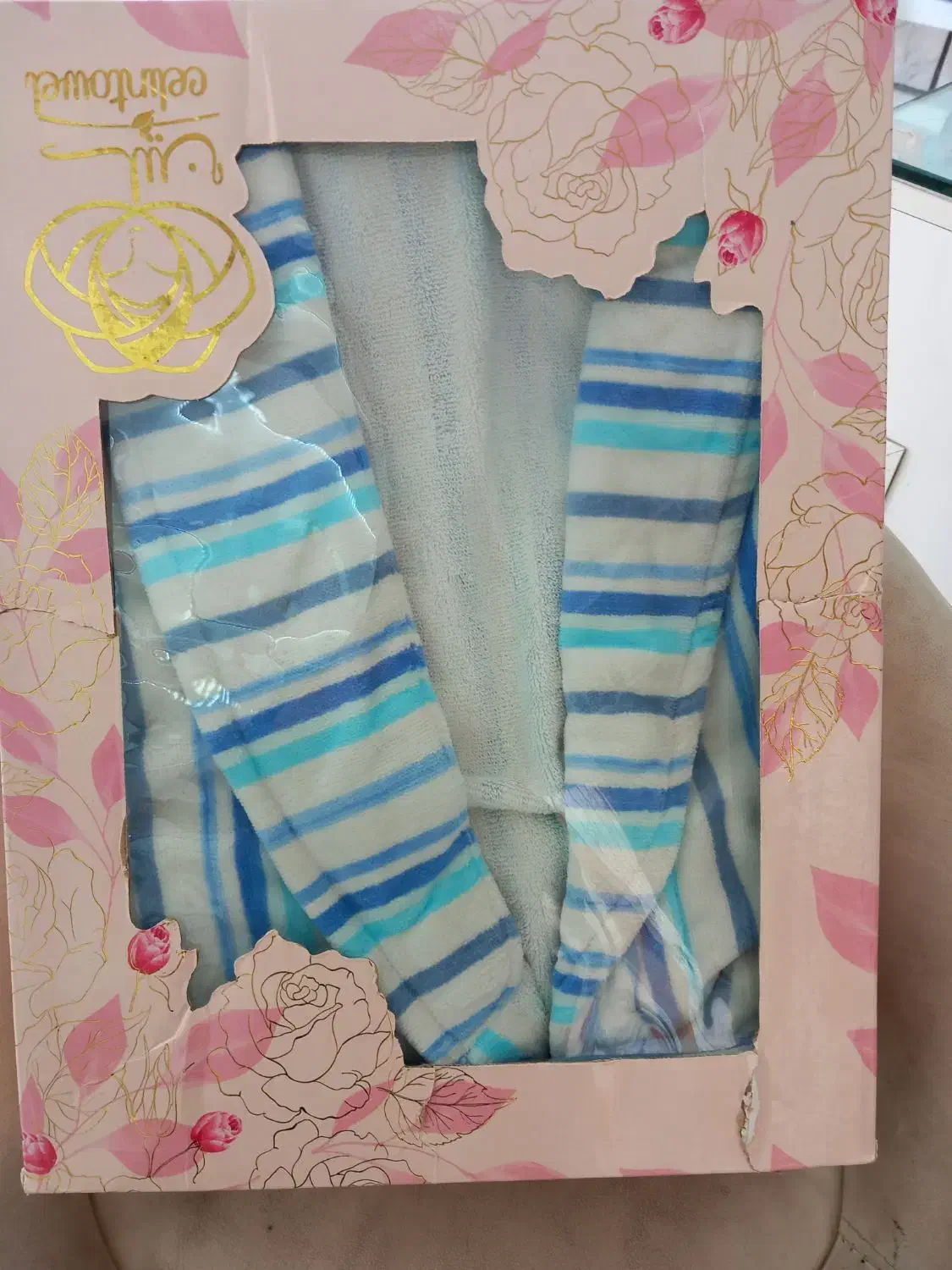 فروش به قیمت خرید حوله و ملزومات آشپزخانه|سفره، حوله، دستمال آشپزخانه|کاشان, گبرها|دیوار