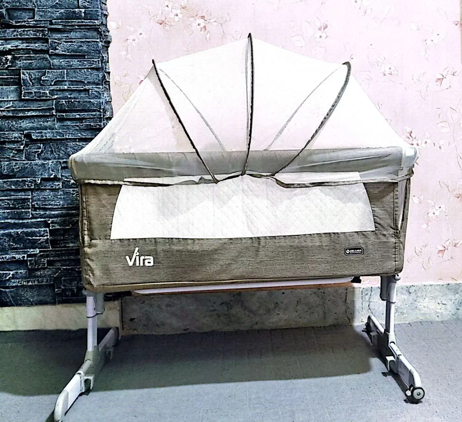 گهواره کودک|تخت و صندلی بچه|شیروان (خراسان), |دیوار