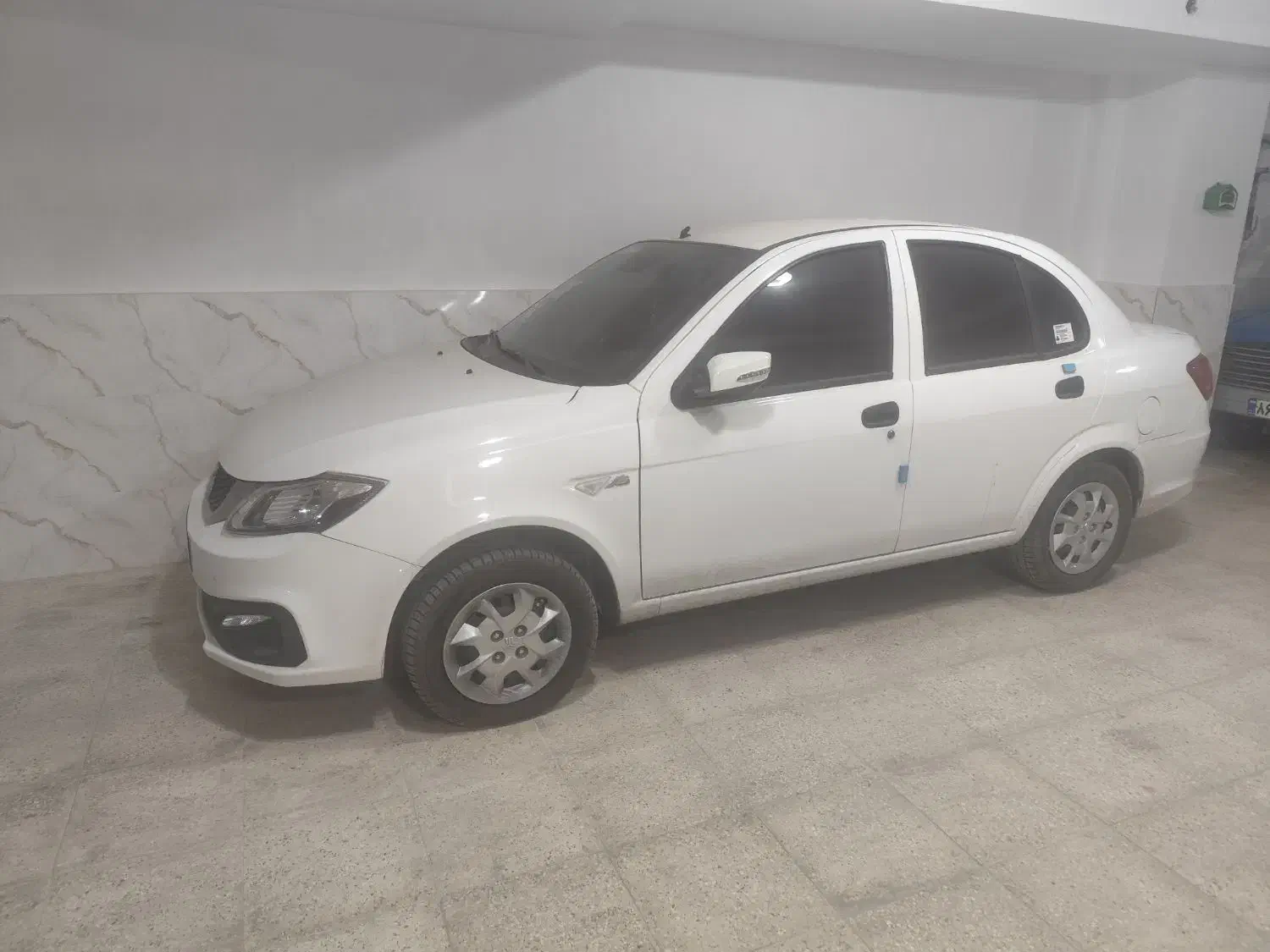 ساینا اس مدل 403دوتا کار مانیتور دار|خودرو سواری و وانت|نسیم‌شهر, |دیوار