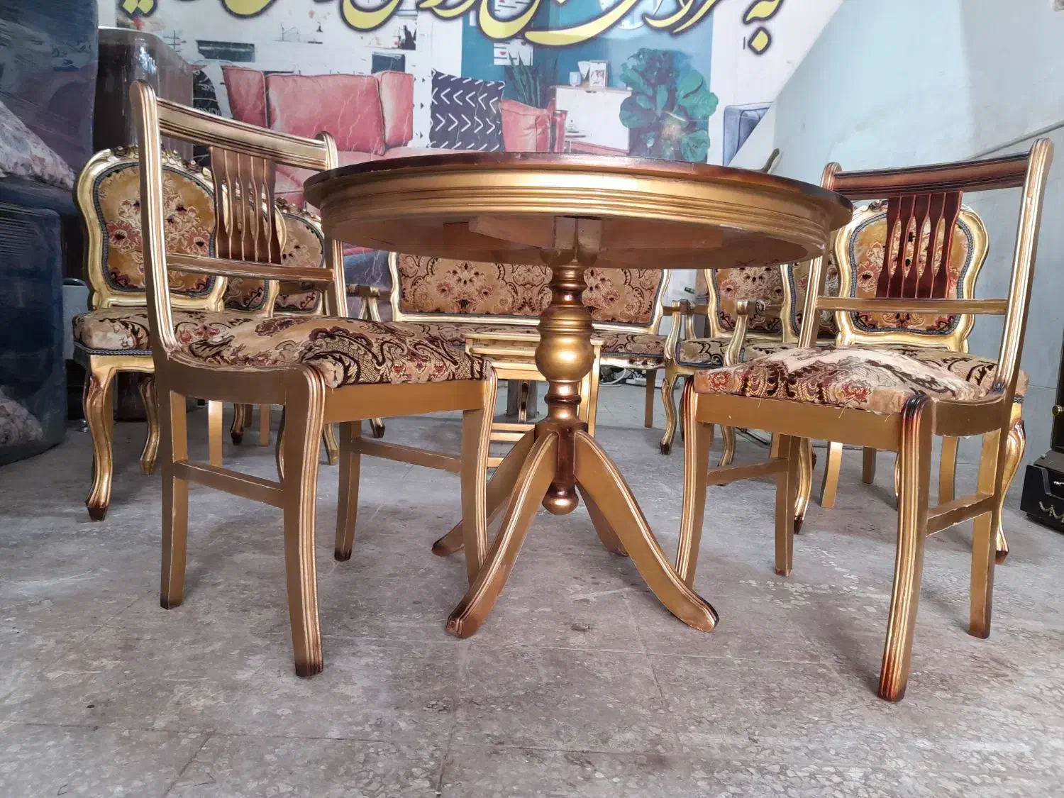 فرحی ۹نفره ..غذاخوری ۴نفره..میز تلویزیون و جلو مبل|مبلمان خانگی و میز عسلی|قم, امامزاده ابراهیم|دیوار