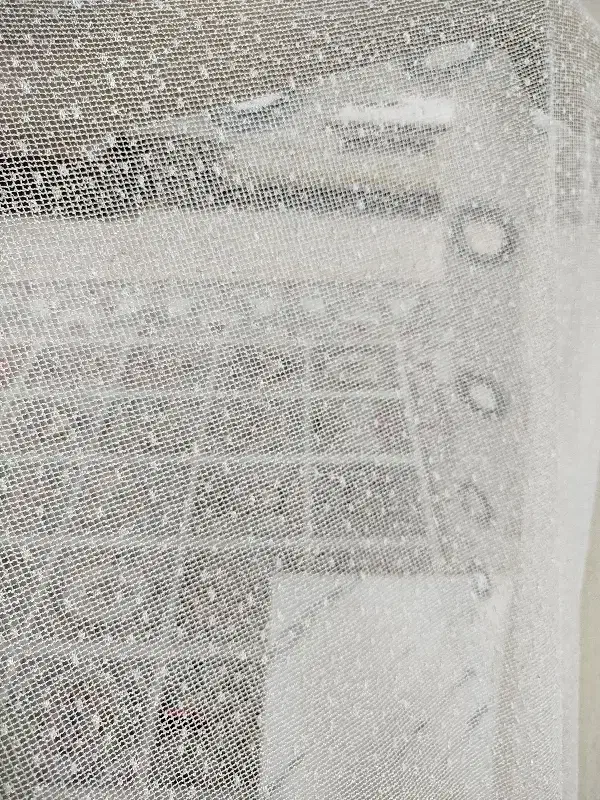 پرده پانچ توری رنگ شیری ملایم|پرده، رانر، رومیزی|رشت, شهرک صبا|دیوار