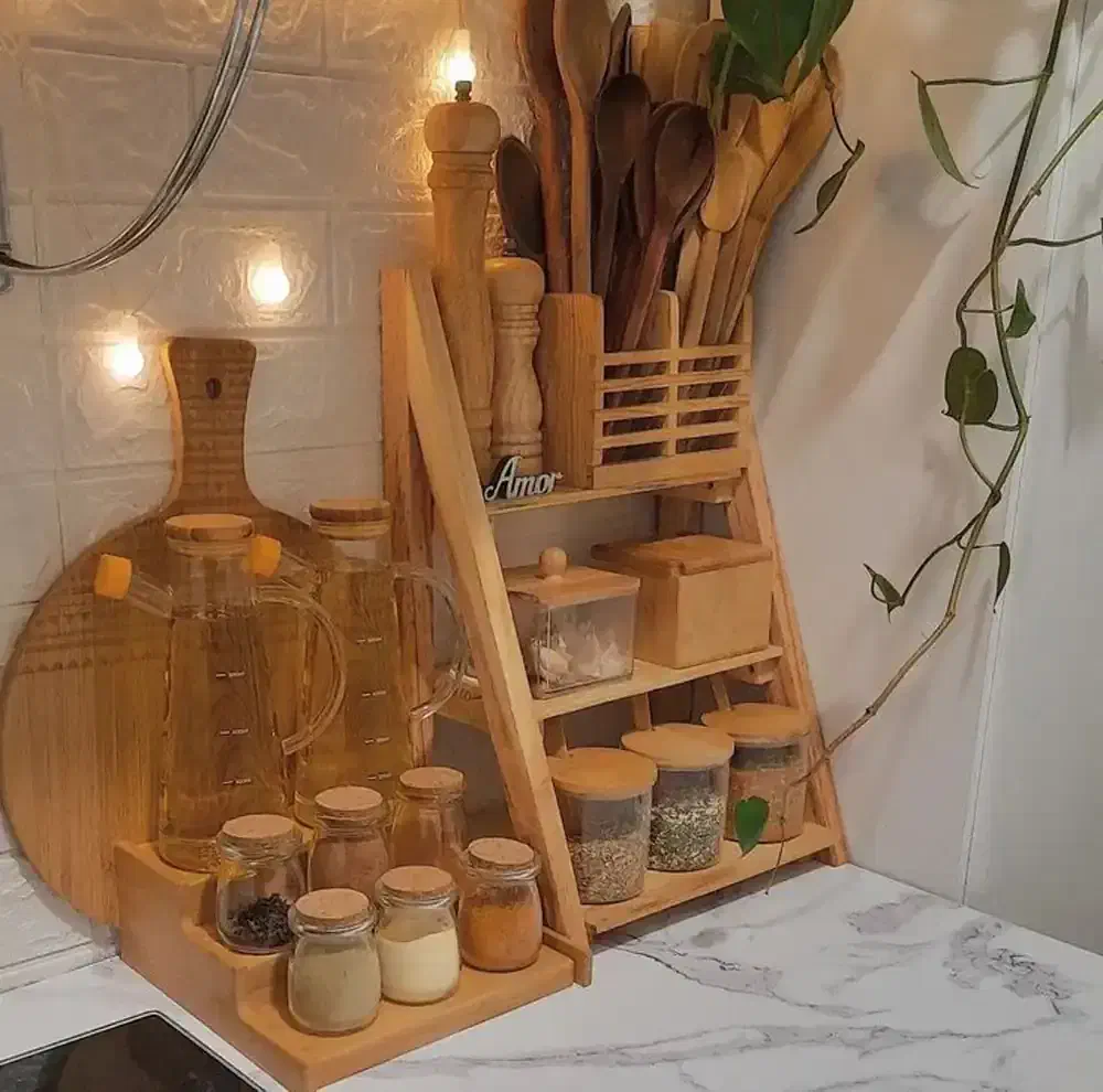 جا ادویه|آب‌چکان و نظم‌دهنده ظروف|شیراز, حومه شیراز|دیوار