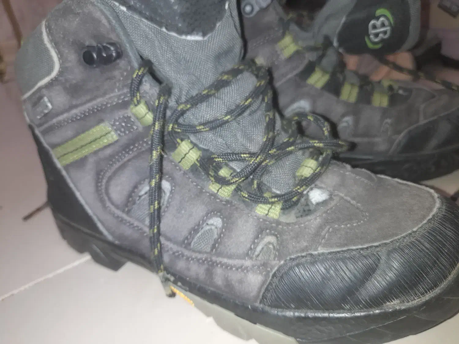 کفش اسپرت|کیف، کفش، کمربند|بیرجند, |دیوار