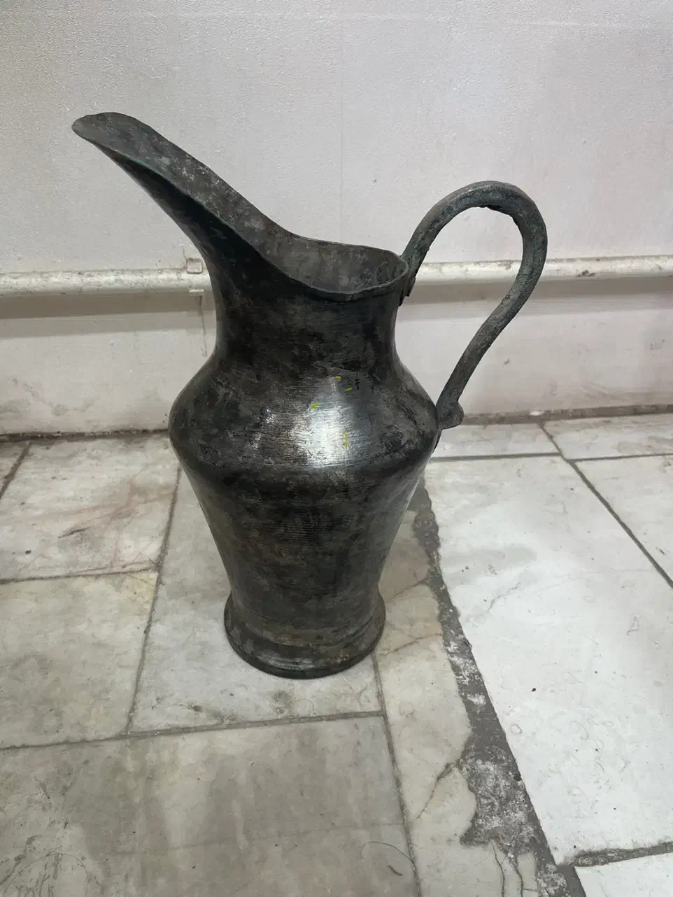 پارچ مسی قدیمی|کلکسیون اشیاء عتیقه|سبزوار, مدرس|دیوار