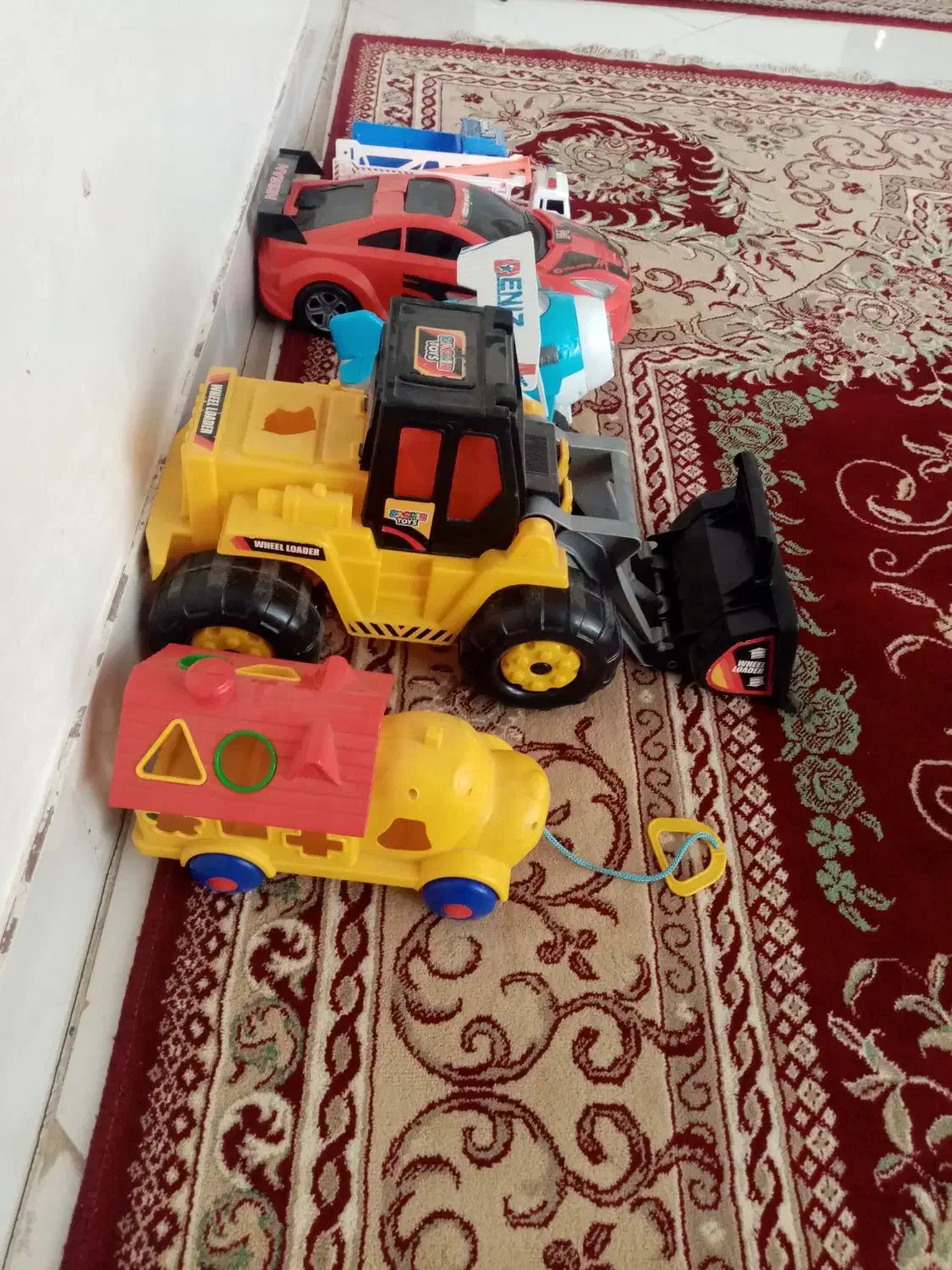 اسباب بازی کیف|اسباب‌بازی بچه|نیشابور, دربقاضی|دیوار